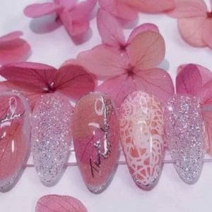 Miếng dán móng tay