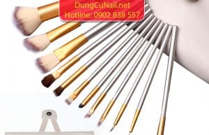 đồ trang điểm cơ bản